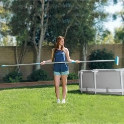 Kit D'entretien Piscine Luxe Vac+ Intex -Demeyers Magasin kit d entretien piscine luxe intex 4