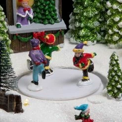 Village De Noël Patinoire Dans La Forêt -Demeyers Magasin village de noel patinoire dans la foret 1